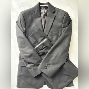 Michael Kors Boys Blk Suit sz 8-10